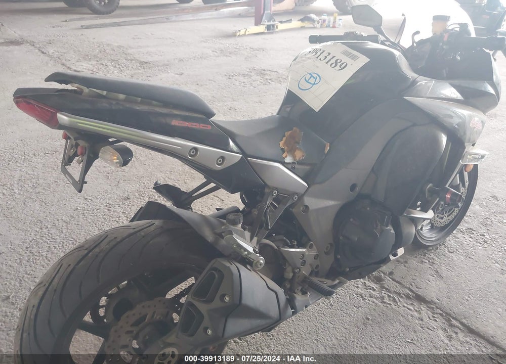 2011 KAWASAKI ZX1000 G VIN: JKAZXCG17BA003245