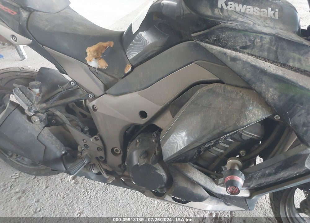 2011 KAWASAKI ZX1000 G VIN: JKAZXCG17BA003245