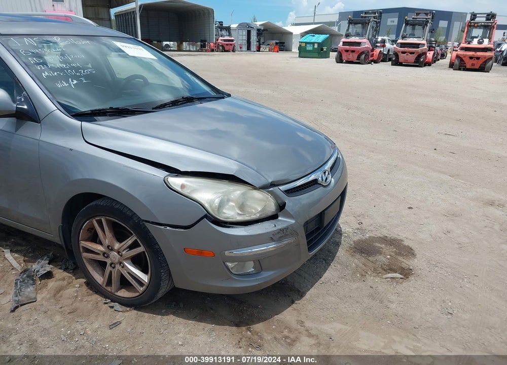2011 HYUNDAI ELANTRA TOURING SE VIN: KMHDC8AE1BU118194