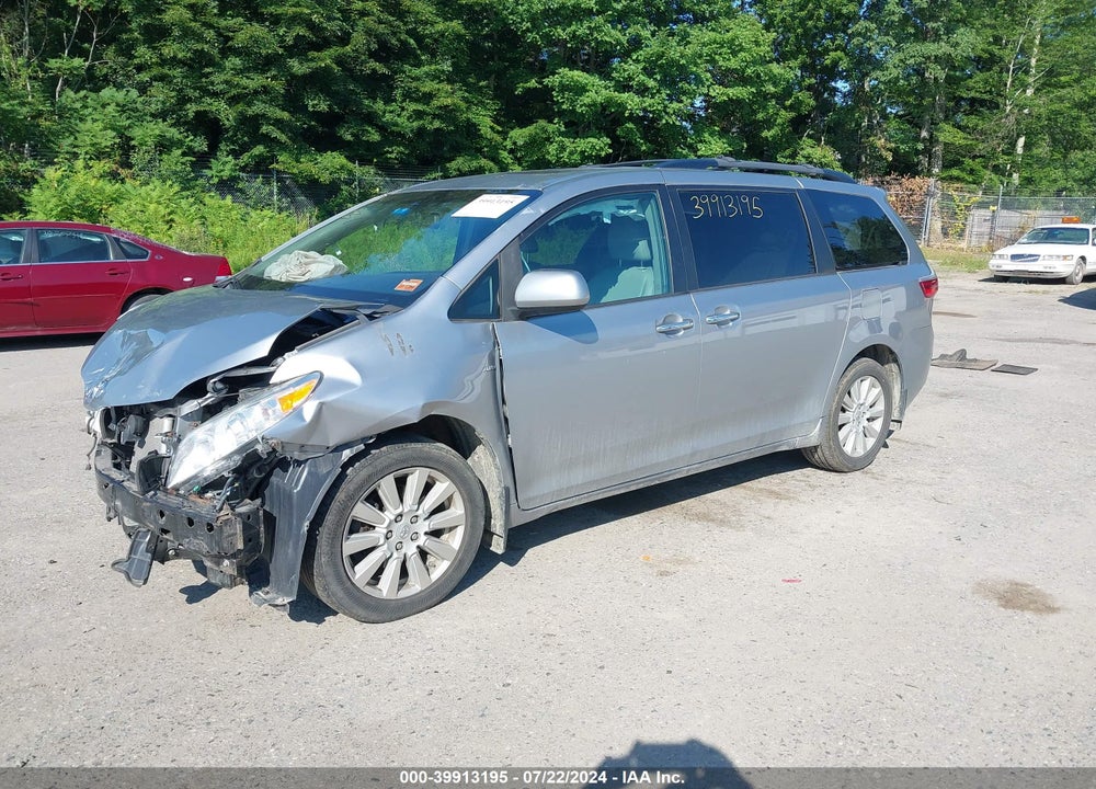 2017 TOYOTA SIENNA XLE 7 PASSENGER VIN: 5TDDZ3DC2HS159219