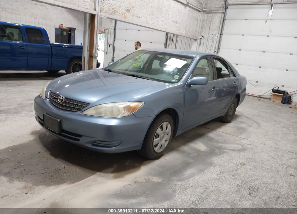 2002 TOYOTA CAMRY LE VIN: JTDBE32K520094826