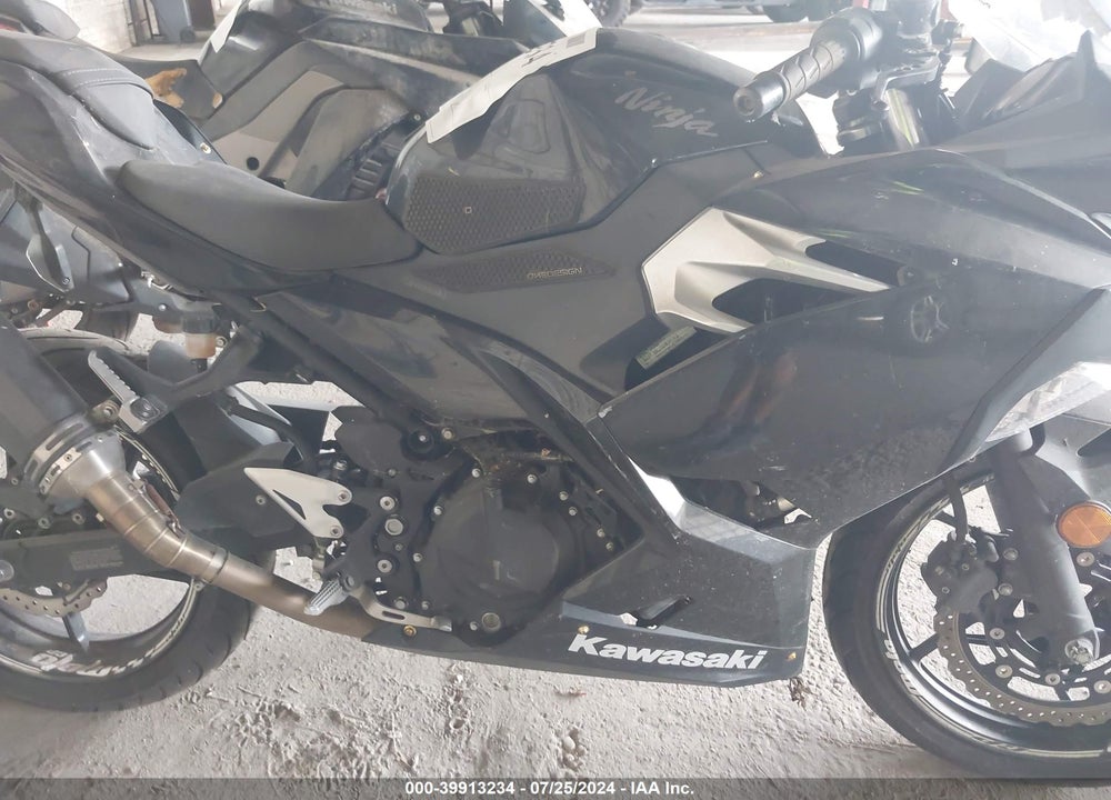 2019 KAWASAKI EX400 VIN: JKAEXKH10KDA22048