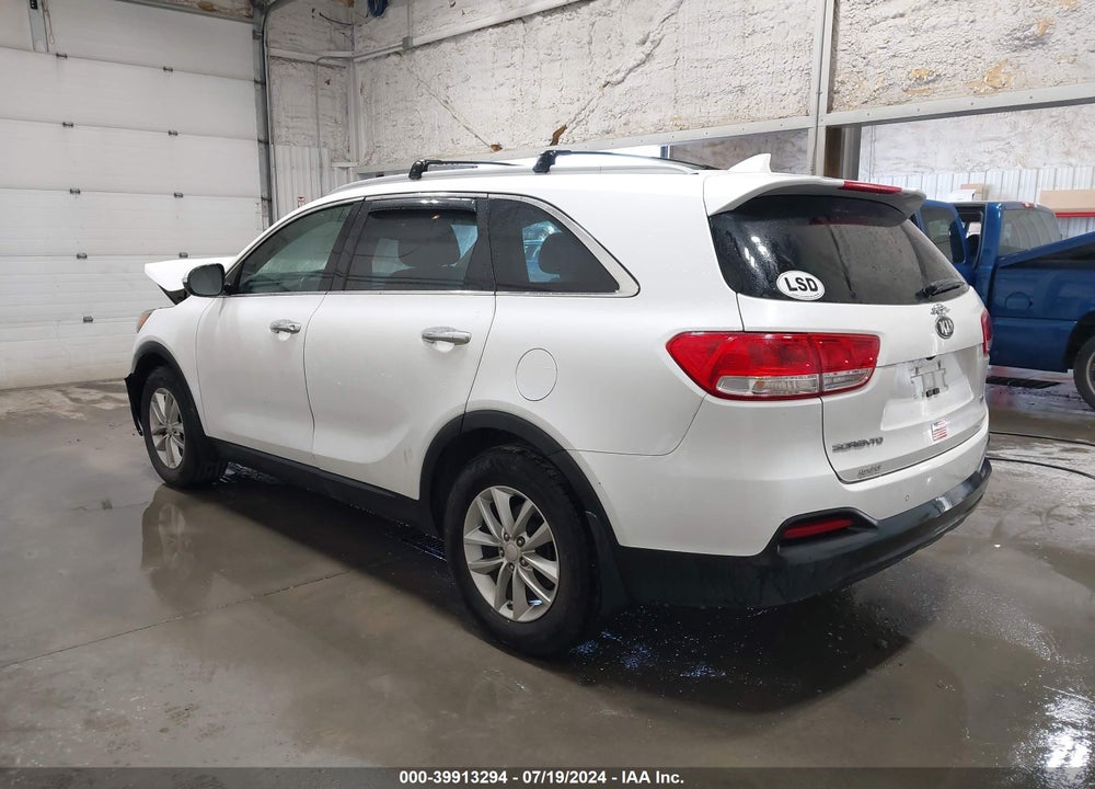 2016 KIA SORENTO 2.4L LX VIN: 5XYPG4A3XGG060303