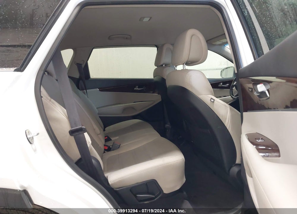 2016 KIA SORENTO 2.4L LX VIN: 5XYPG4A3XGG060303