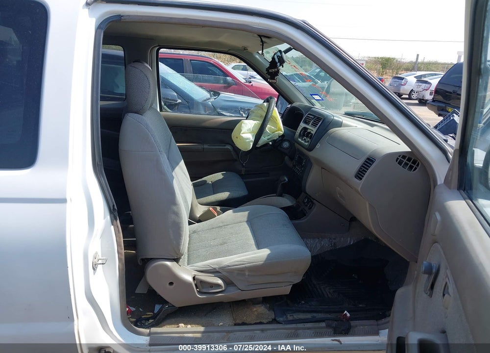 2001 NISSAN FRONTIER DESERT RUNNER XE-V6 VIN: 1N6ED26T21C330405
