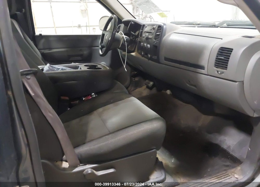 2008 GMC SIERRA 1500 WORK TRUCK VIN: 1GTEC14X08Z304673
