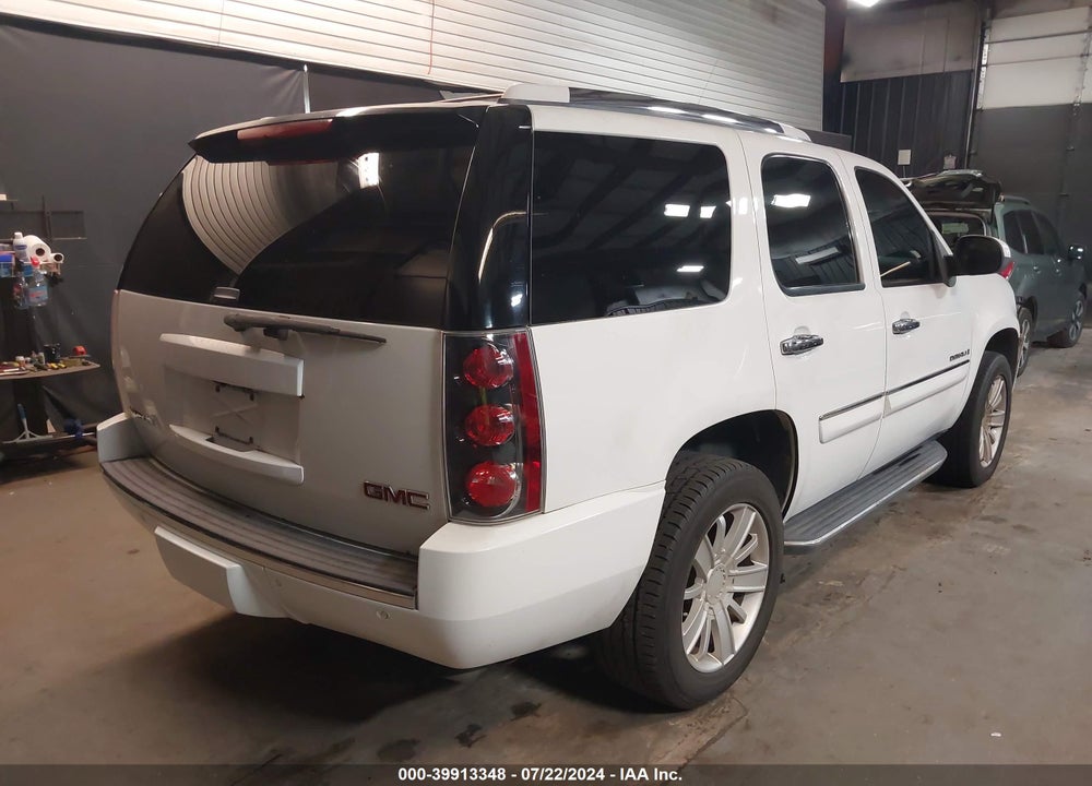 2007 GMC YUKON DENALI VIN: 1GKFK63887J369870