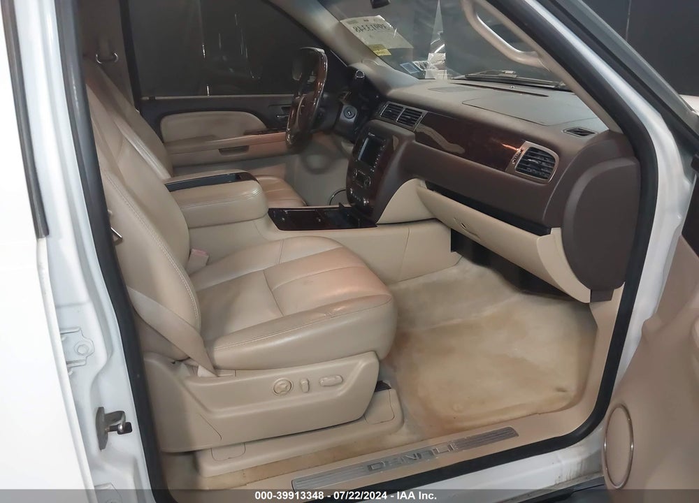 2007 GMC YUKON DENALI VIN: 1GKFK63887J369870