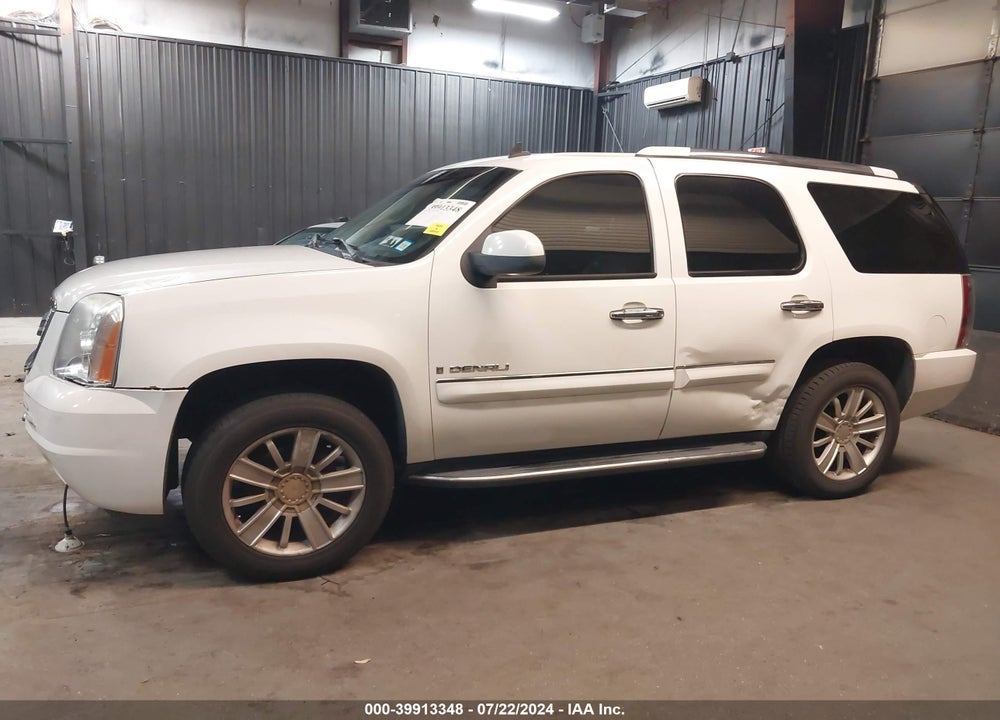 2007 GMC YUKON DENALI VIN: 1GKFK63887J369870