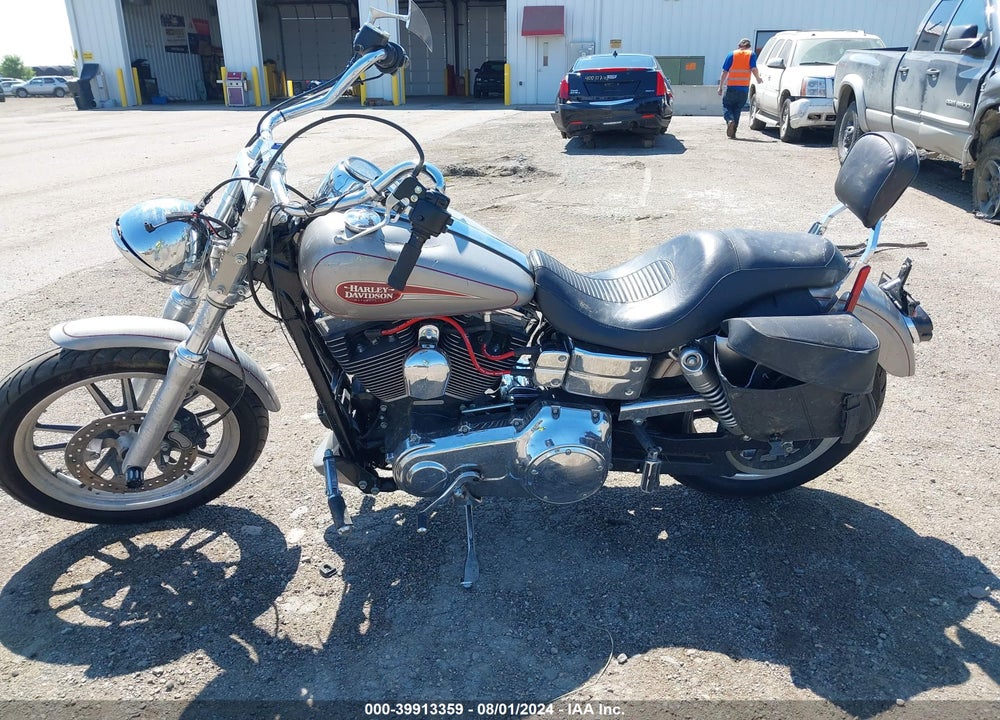 2007 HARLEY-DAVIDSON FXDL VIN: 1HD1GN41X7K325655