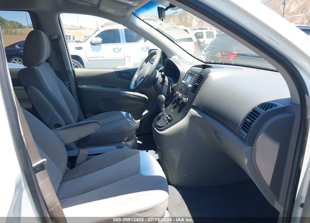 2011 KIA SEDONA LX VIN: KNDMG4C7XB6406400