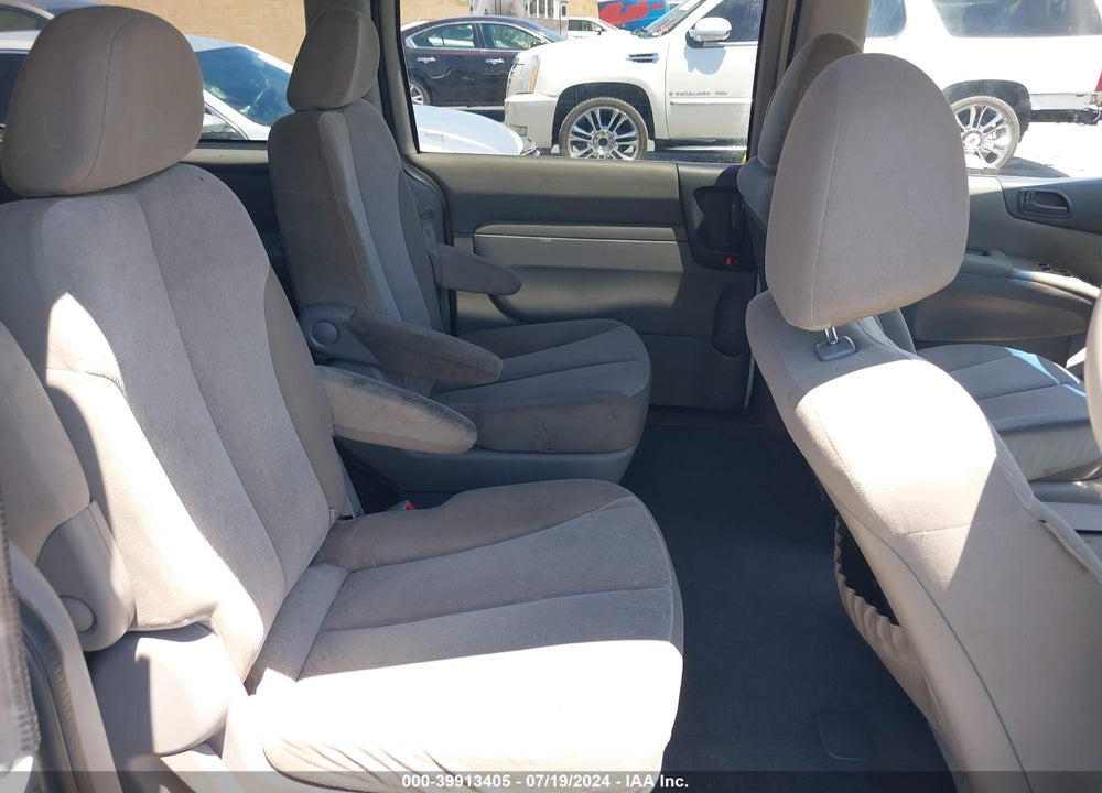 2011 KIA SEDONA LX VIN: KNDMG4C7XB6406400