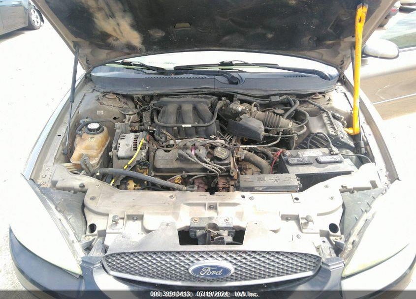 2004 FORD TAURUS SES VIN: 1FAFP55U74A119717