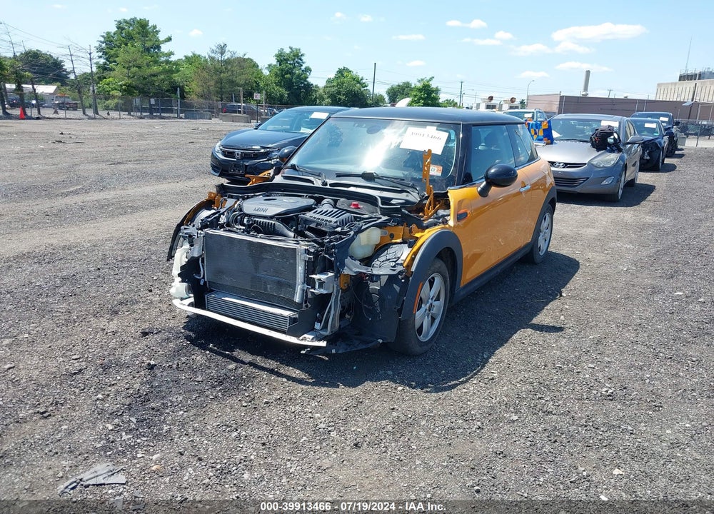 2015 MINI HARDTOP COOPER VIN: WMWXM5C58FT942664
