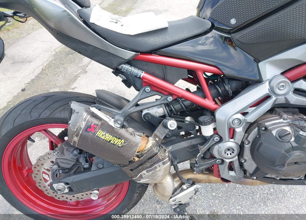 2019 KAWASAKI ZR900 VIN: JKAZR2A12KA003182