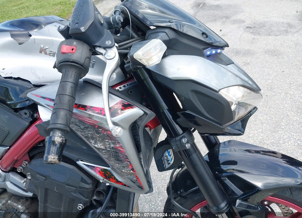2019 KAWASAKI ZR900 VIN: JKAZR2A12KA003182