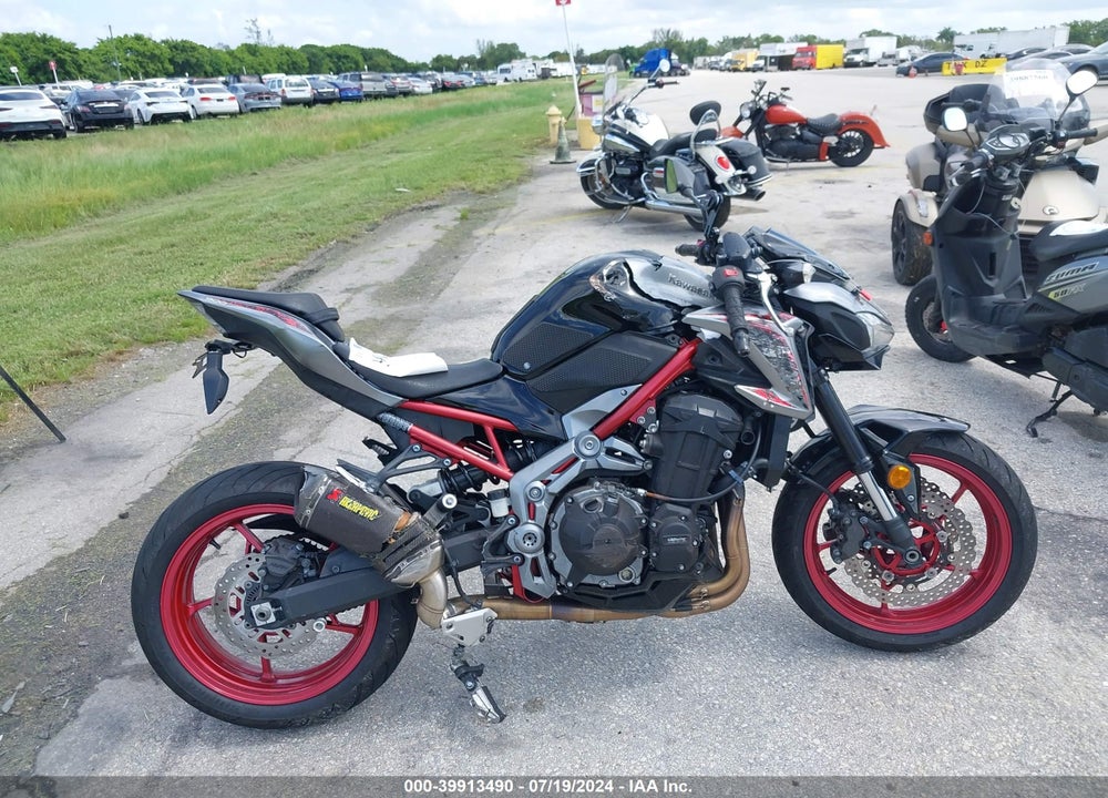 2019 KAWASAKI ZR900 VIN: JKAZR2A12KA003182