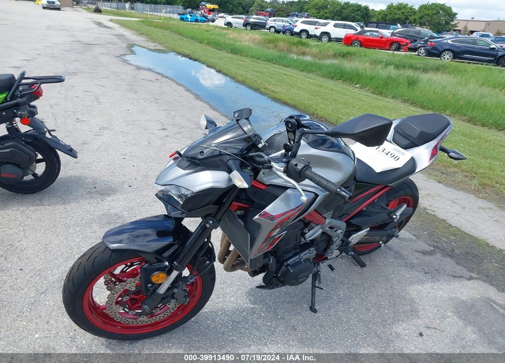 2019 KAWASAKI ZR900 VIN: JKAZR2A12KA003182