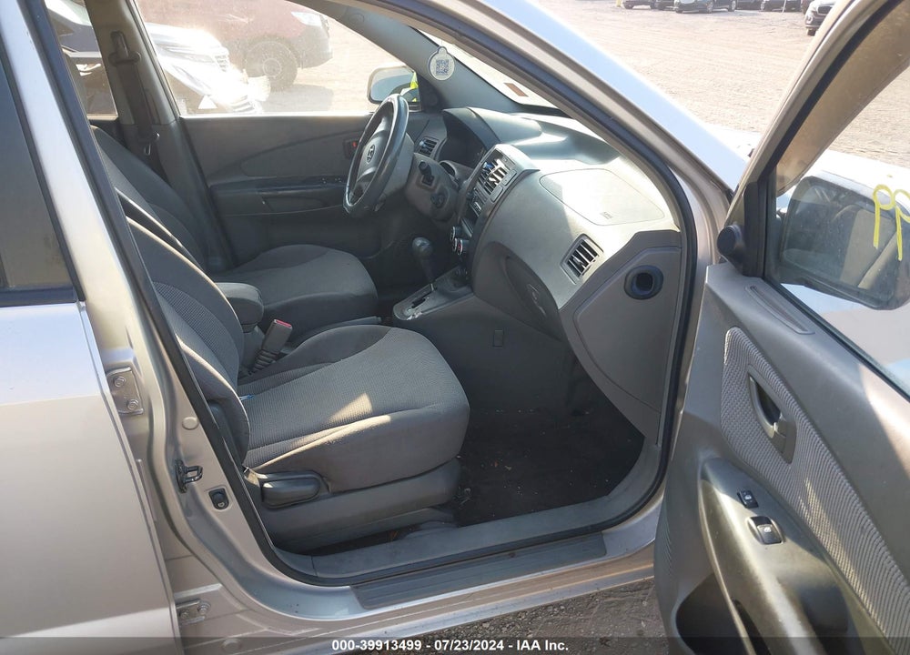 2006 HYUNDAI TUCSON GL VIN: KM8JM12B16U442022