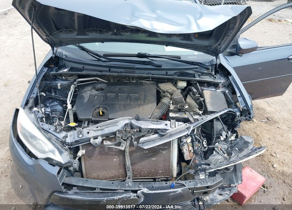 2015 TOYOTA COROLLA LE VIN: 5YFBURHE1FP261573
