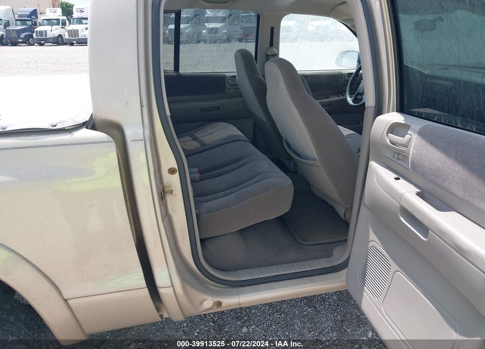 2002 DODGE DAKOTA SLT VIN: 1B7HG48Z32S670089