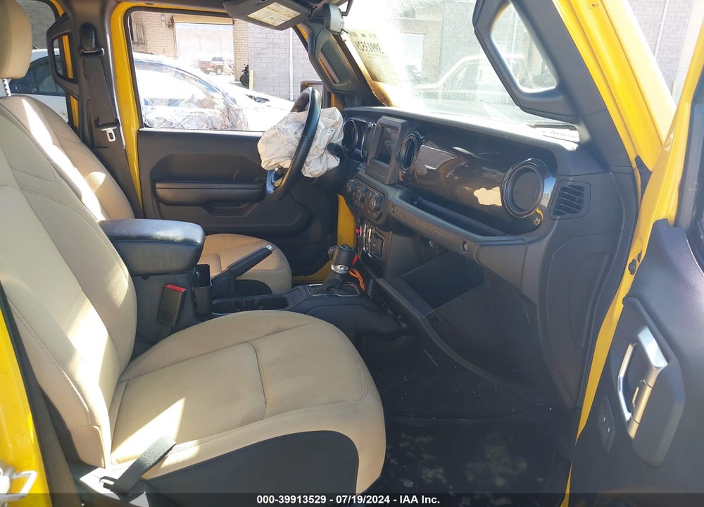 2020 JEEP WRANGLER UNLIMITED BLACK AND TAN 4X4 VIN: 1C4HJXDN5LW223408