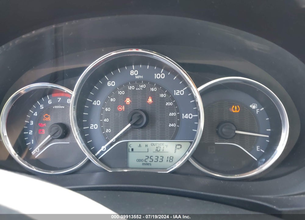 2014 TOYOTA COROLLA LE VIN: 2T1BURHE4EC028687