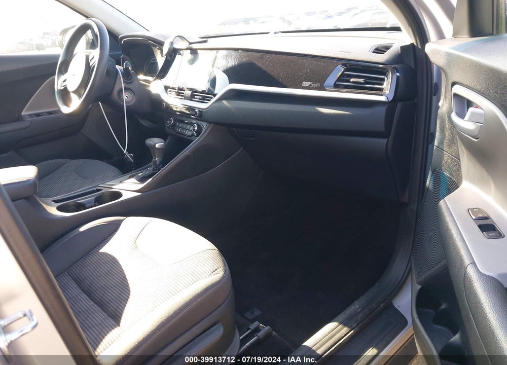 2020 KIA NIRO LX VIN: KNDCB3LCXL5369227