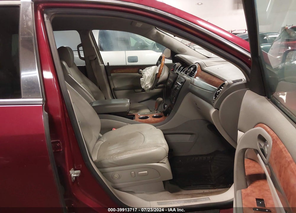 2008 BUICK ENCLAVE CXL VIN: 5GAEV23738J113184