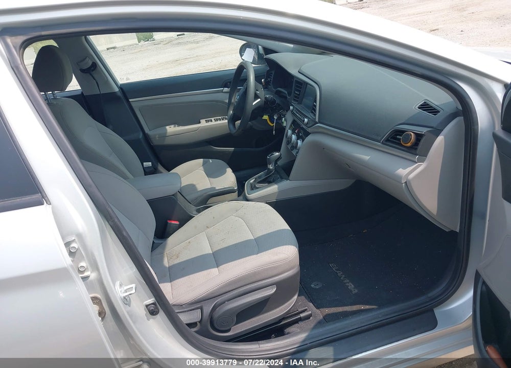 2019 HYUNDAI ELANTRA SEL VIN: 5NPD84LF9KH449524