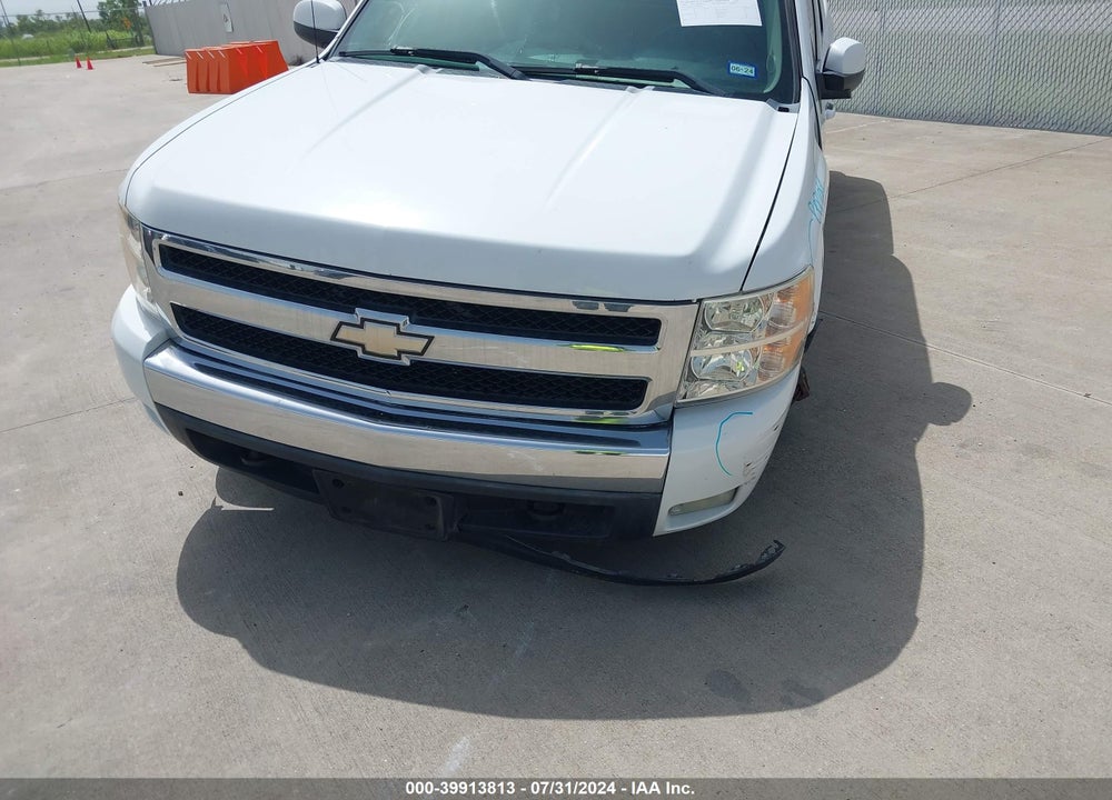 2008 CHEVROLET SILVERADO 1500 VIN: 3GCEC13J08G259702