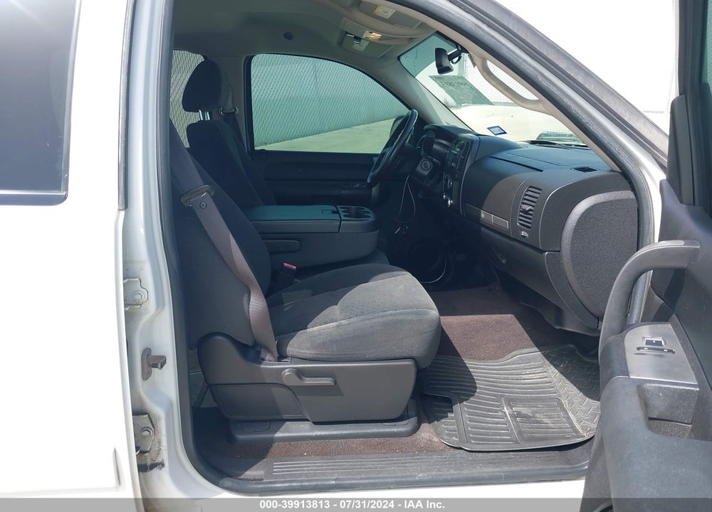 2008 CHEVROLET SILVERADO 1500 VIN: 3GCEC13J08G259702