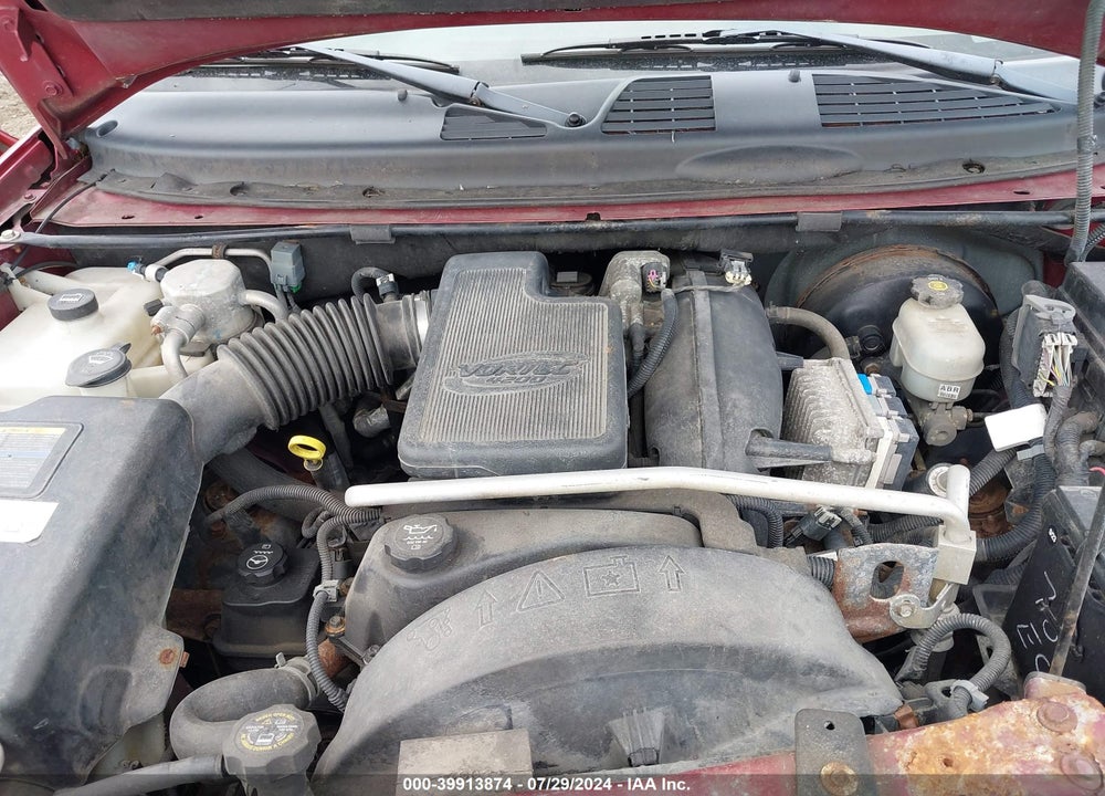 2005 GMC ENVOY XL SLT VIN: 1GKET16S156175457