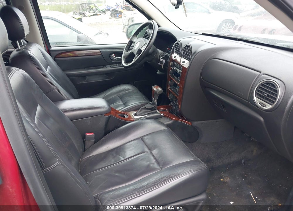 2005 GMC ENVOY XL SLT VIN: 1GKET16S156175457