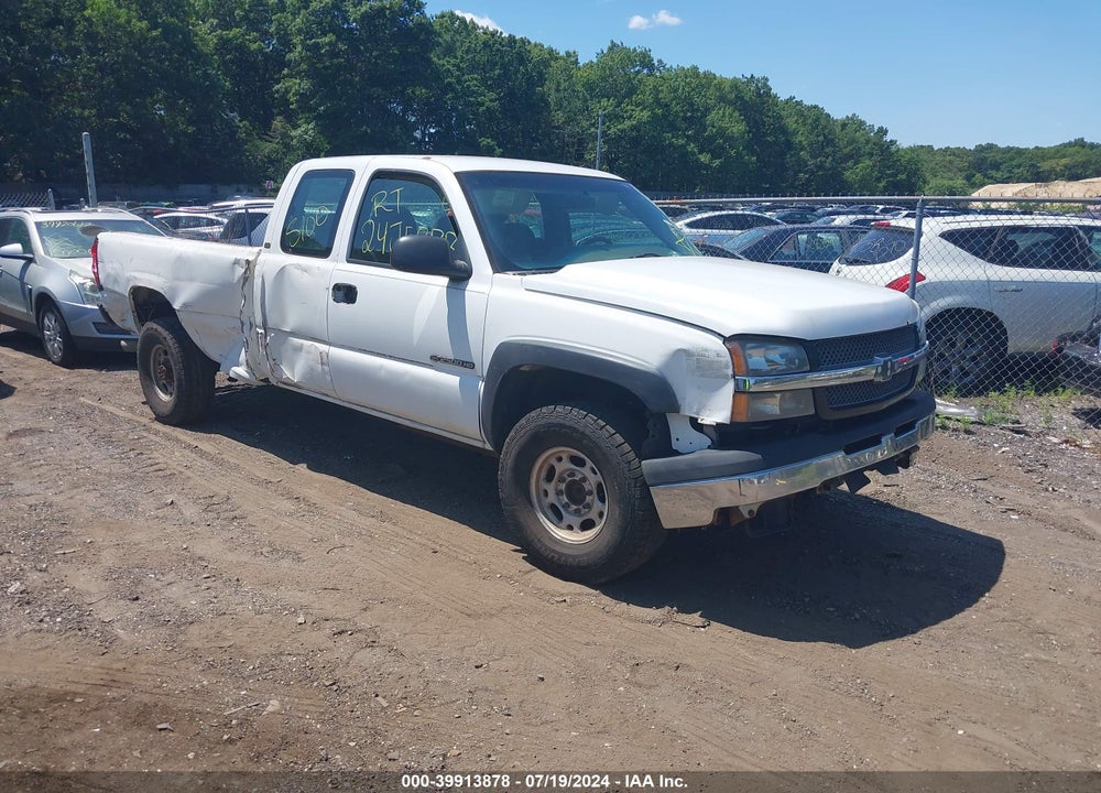 2005 CHEVROLET SILVERADO 2500HD WORK TRUCK VIN: 1GCHC29U05E318657