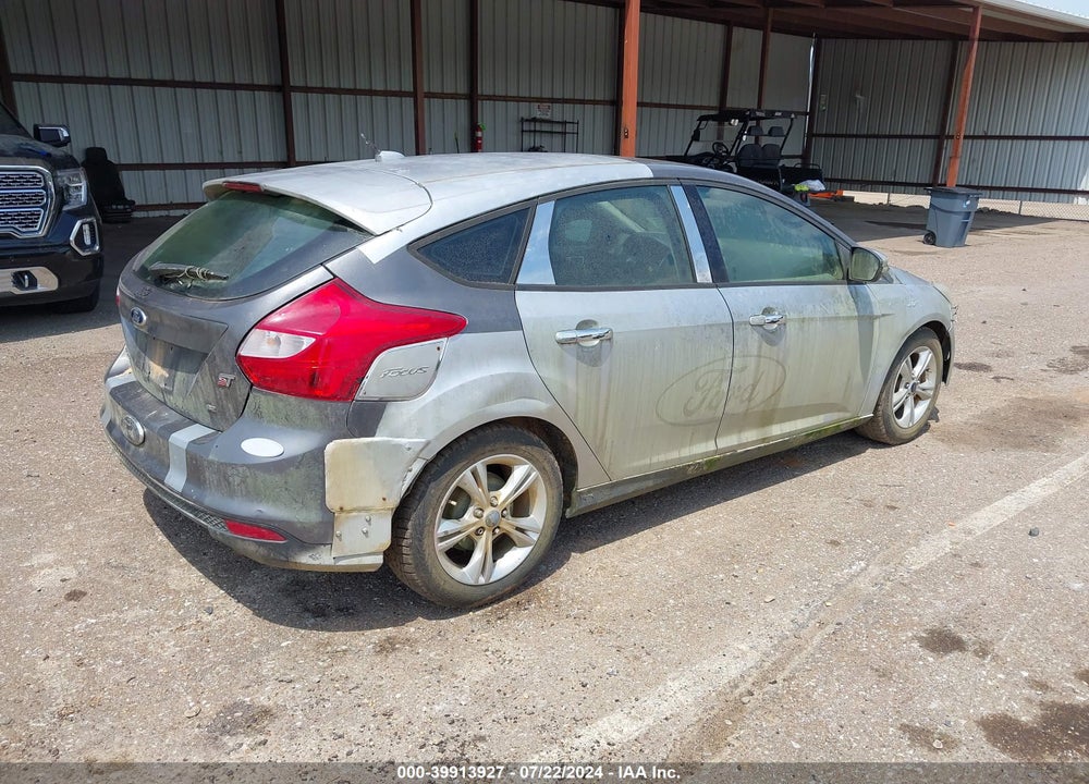 2013 FORD FOCUS SE VIN: 1FADP3K28DL125514