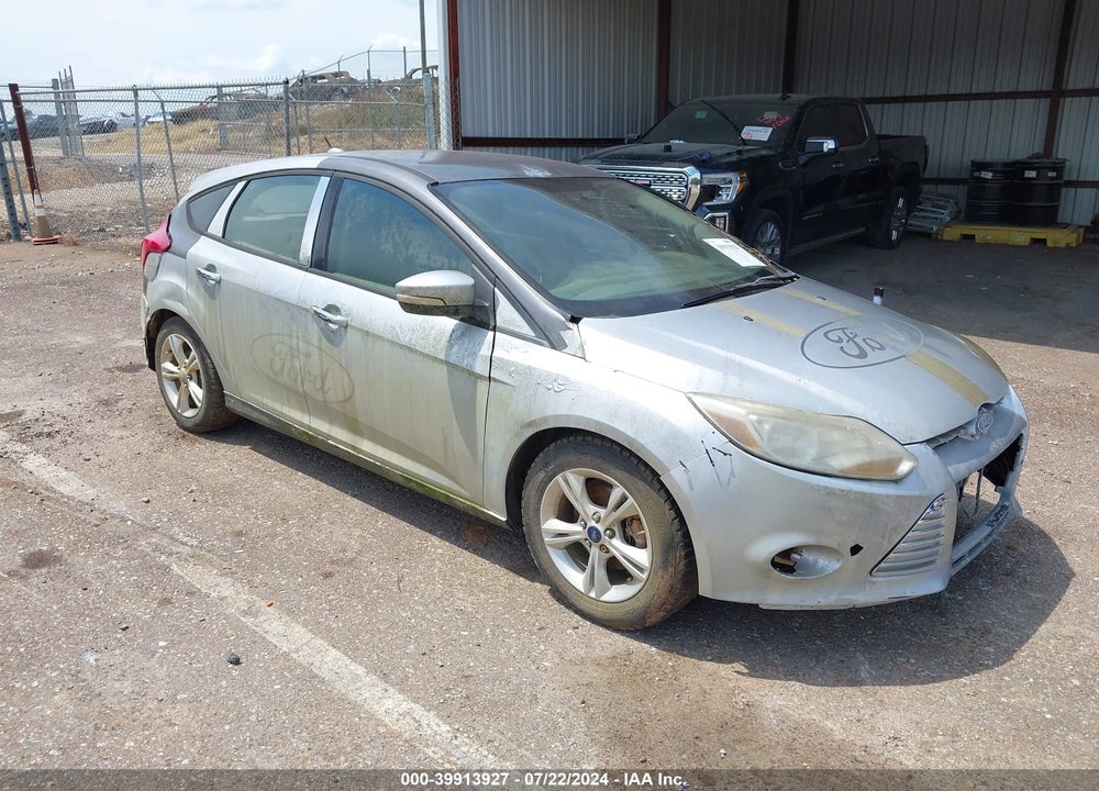 2013 FORD FOCUS SE VIN: 1FADP3K28DL125514