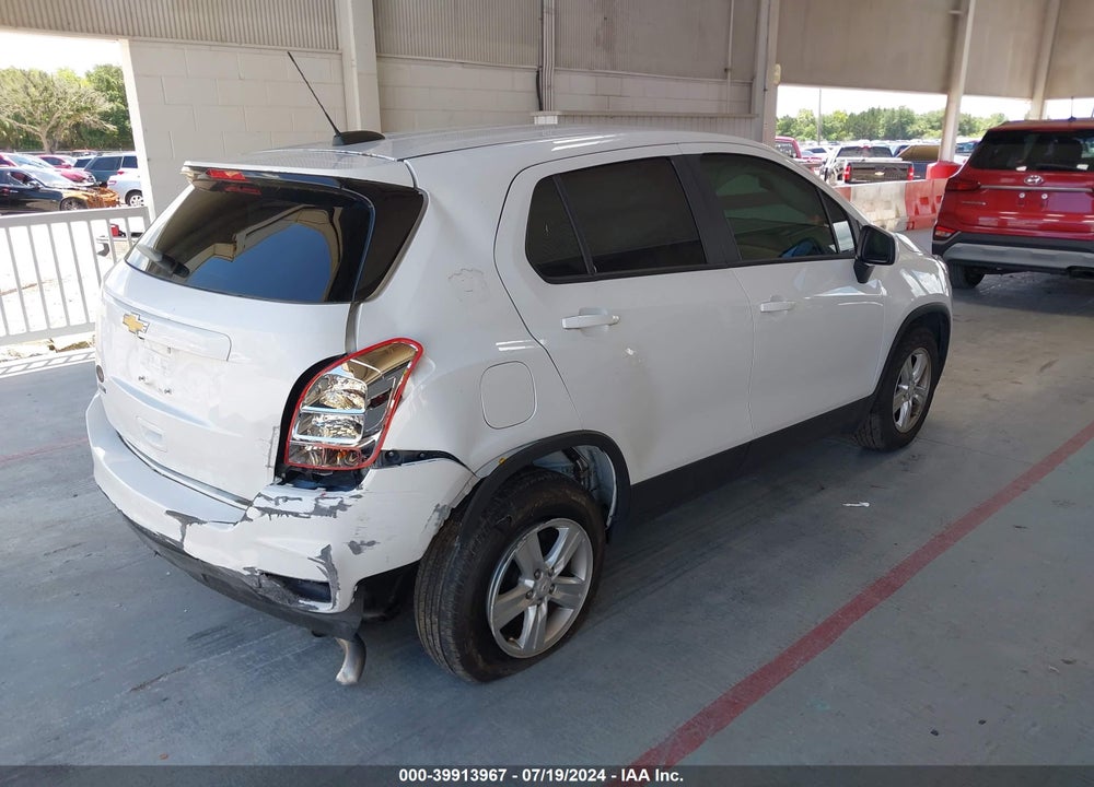 2022 CHEVROLET TRAX FWD LS VIN: KL7CJKSM0NB544366