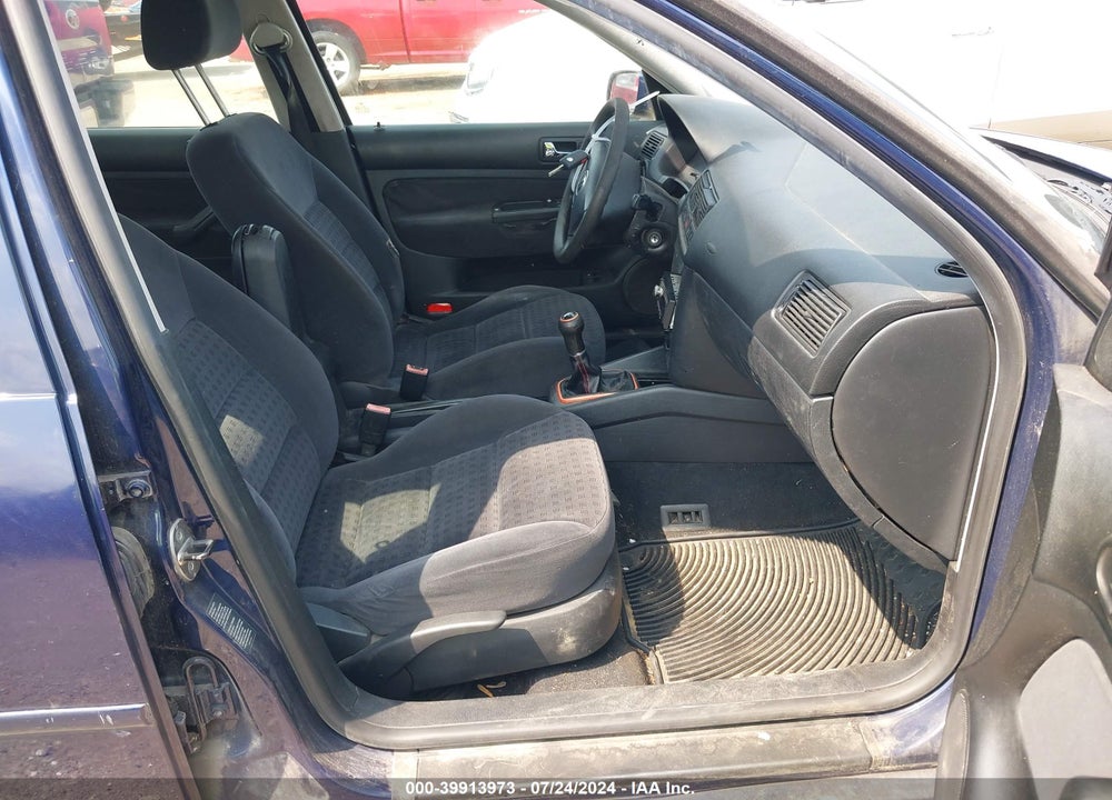 2003 VOLKSWAGEN GOLF GLS 2.0L VIN: 9BWGK61J934014971
