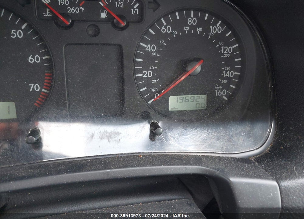 2003 VOLKSWAGEN GOLF GLS 2.0L VIN: 9BWGK61J934014971