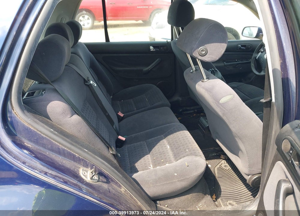 2003 VOLKSWAGEN GOLF GLS 2.0L VIN: 9BWGK61J934014971