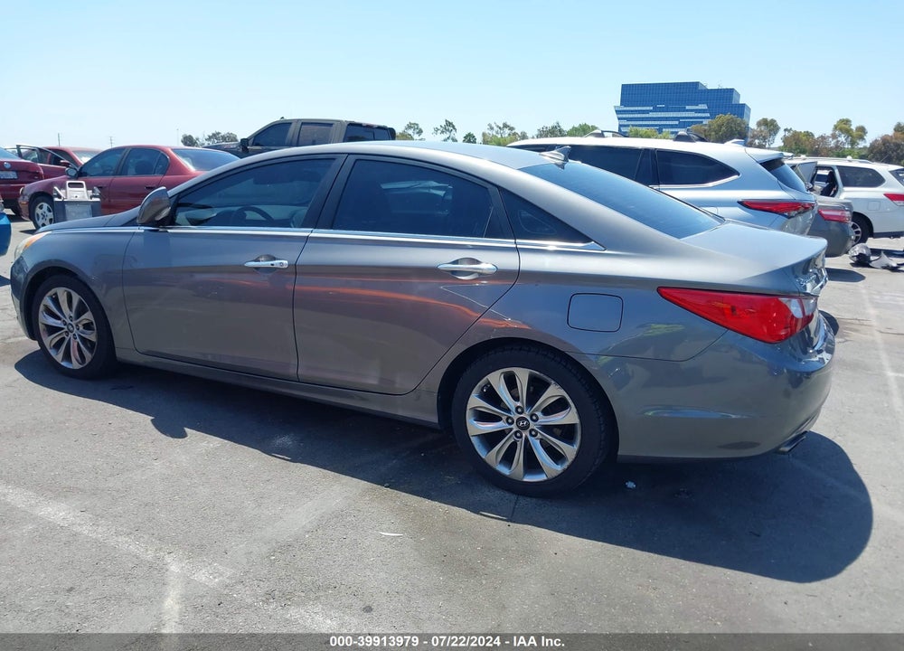 2011 HYUNDAI SONATA SE VIN: 5NPEC4AC2BH062910