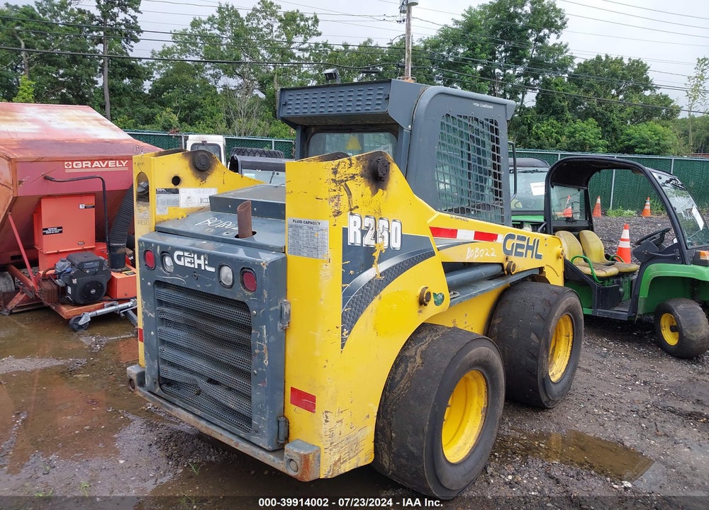 2015 GEHL R260 VIN: GHL0R260G00176216