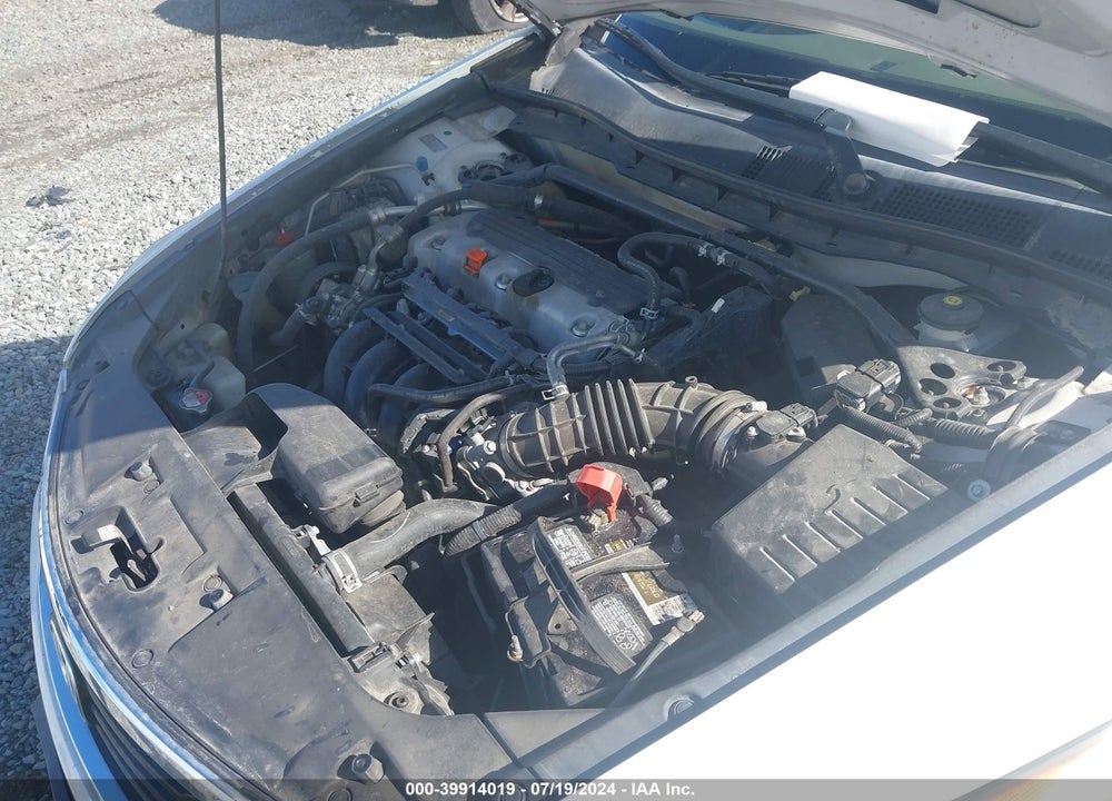 2010 HONDA ACCORD SDN VIN: 1HGCP2F80AA156036