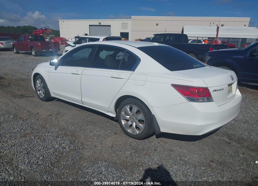 2010 HONDA ACCORD SDN VIN: 1HGCP2F80AA156036