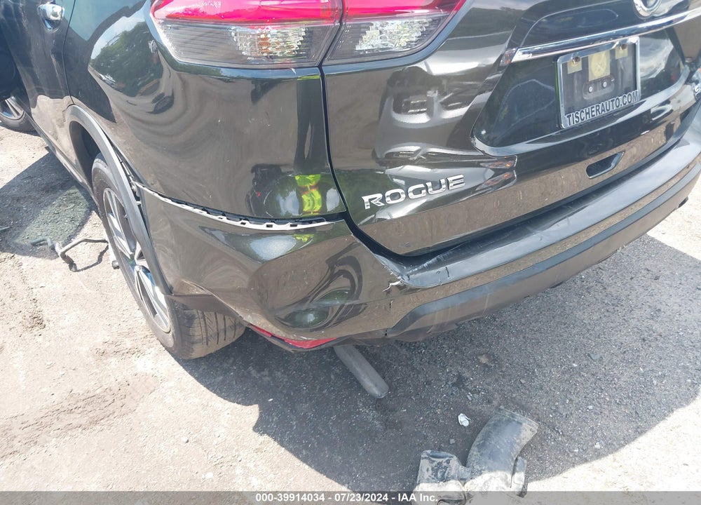 2017 NISSAN ROGUE SL VIN: JN8AT2MV1HW262152
