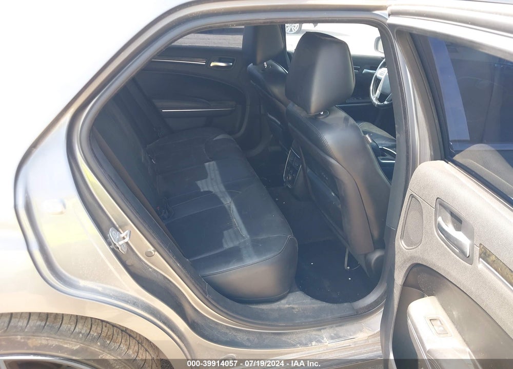 2011 CHRYSLER 300C VIN: 2C3CA6CT6BH580506