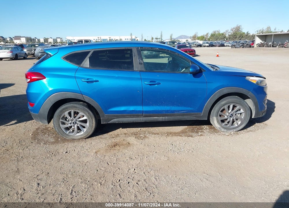2018 HYUNDAI TUCSON SE VIN: KM8J23A42JU790649