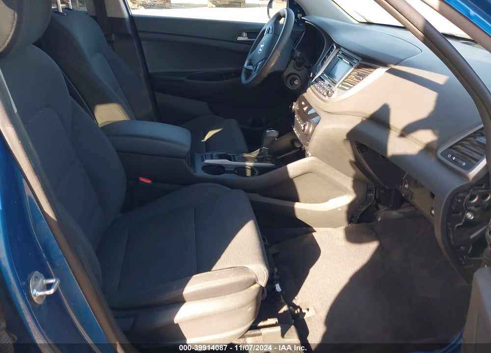2018 HYUNDAI TUCSON SE VIN: KM8J23A42JU790649