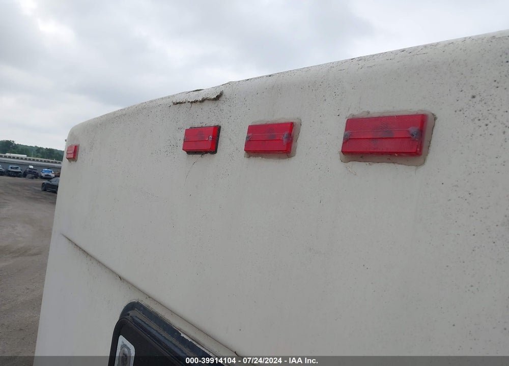 1994 CHEVROLET P30 VIN: 1GBKP37N2R3315227